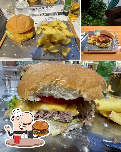 Prenditi un hamburger a Pinsammor Pinsa & Hamburgher