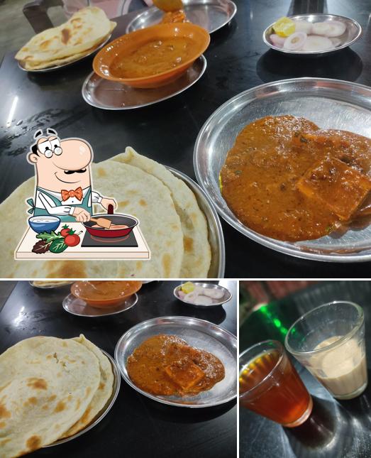 Chicken curry at Sonu Dhaba