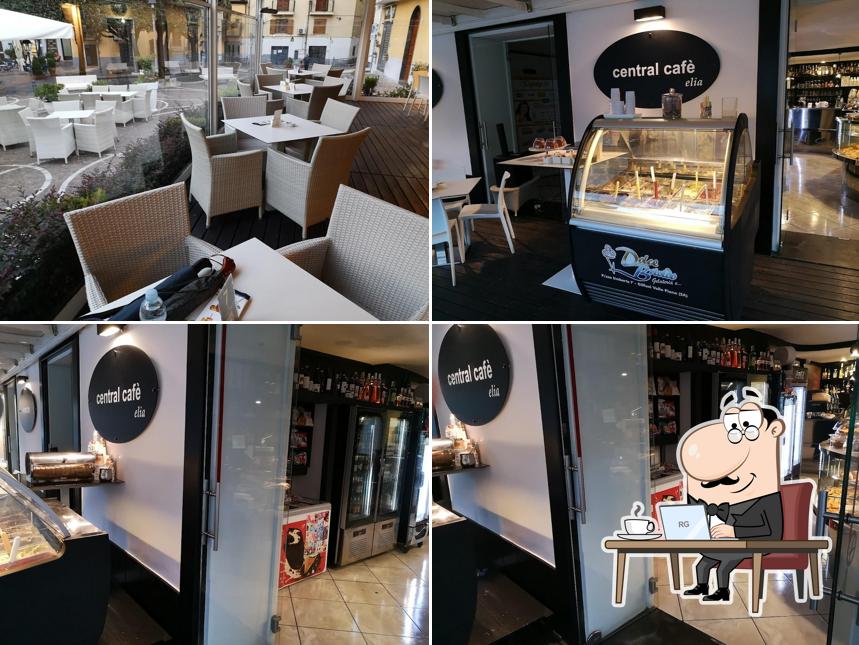 Siediti a un tavolo di Central cafè giffoni valle piana piazza Umberto primo