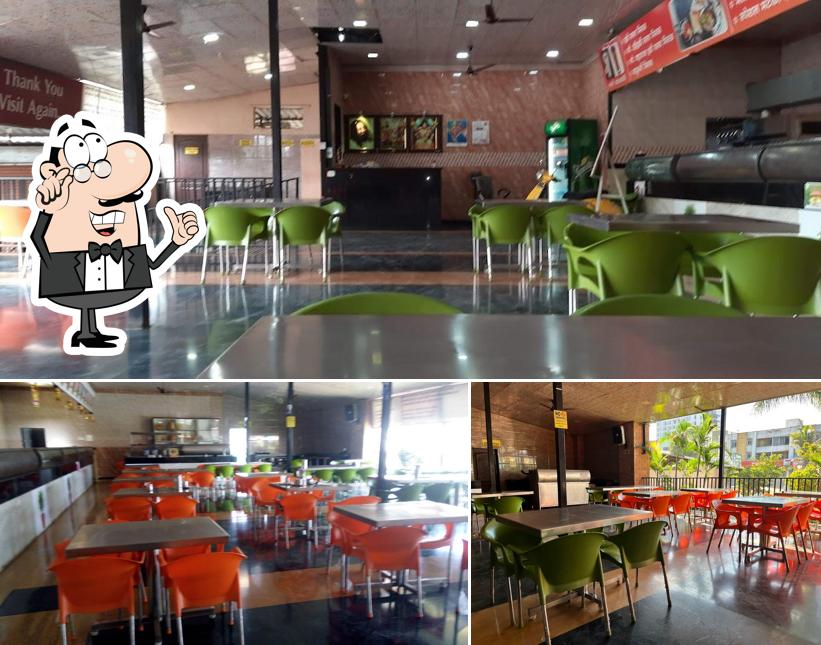 Check out how MULSHITIL SUPRASIDDHA KAILAS HANDI RASSA MISAL looks inside