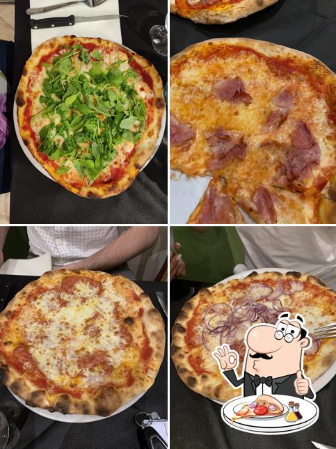 Scegli tra le molte varianti di pizza