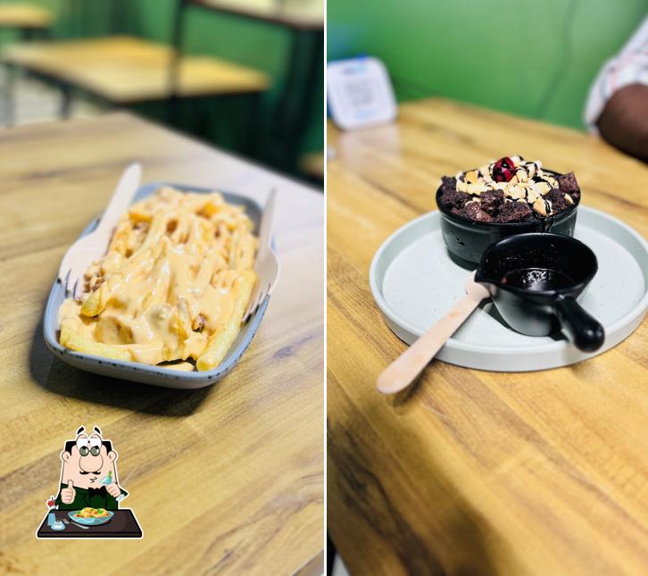 Macaroni and cheese at DrinkSide