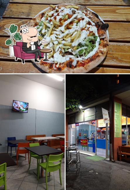 La interni e cibo del ristorante