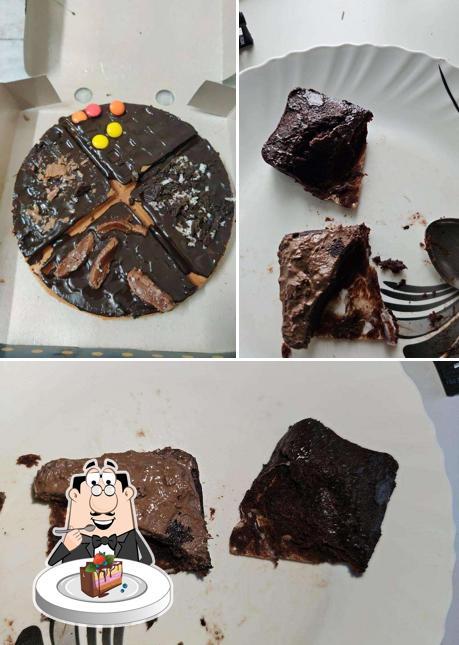 Chocolate cake at New York Waffles & Dinges