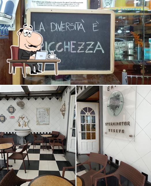 La interni e lavagna del ristorante