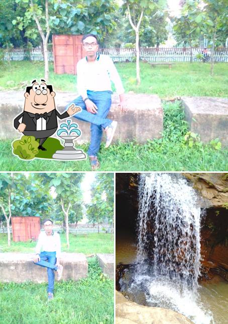 The exterior of mittal Hotel Shudh Shakahari Bhojanalay