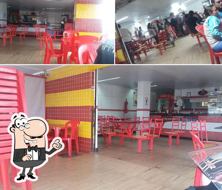 O interior do Tagua Burger