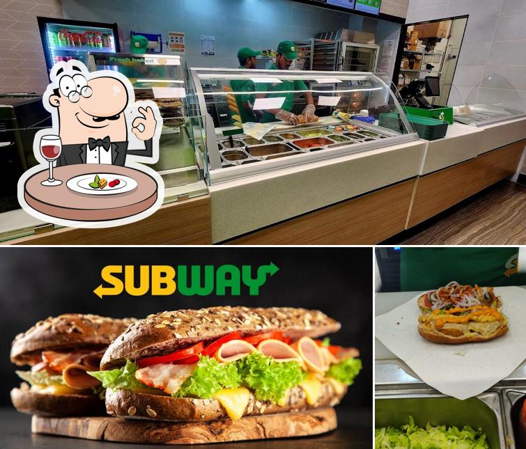 The image of Subway Palanpur’s food and interior
