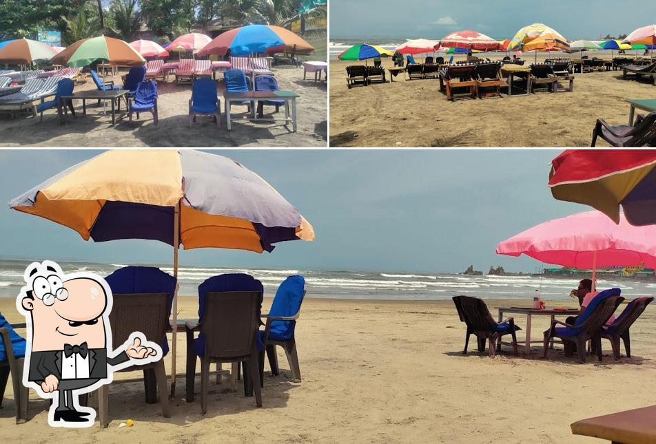 The interior of Mango Tree Bar & Restaurant