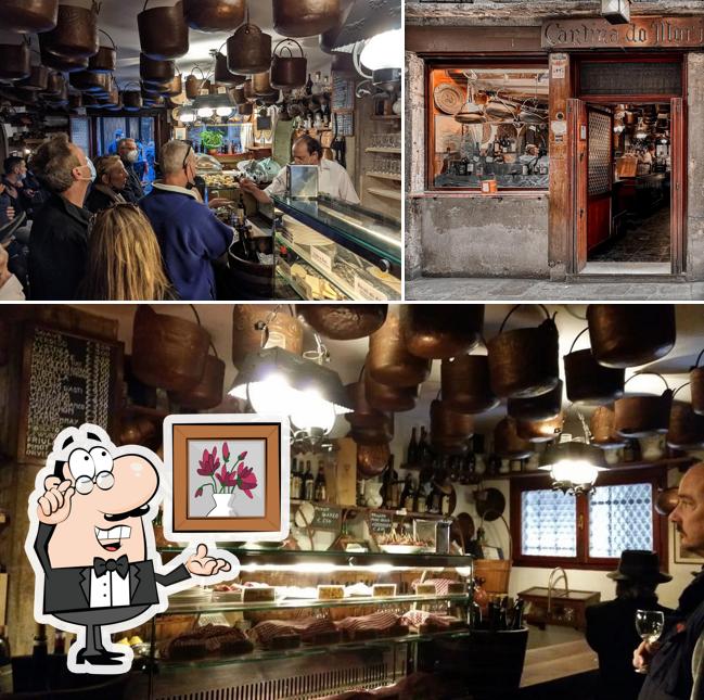 Gli interni di Cantina do Mori