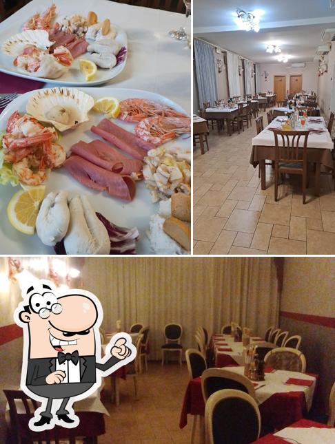 Siediti a un tavolo di Ristorante Pizzeria Vecchio Corsaro