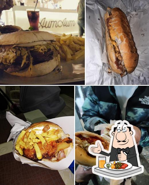 Panino con maiale stirato al Aum & Aum Sas Di Cozzolino Salvatore