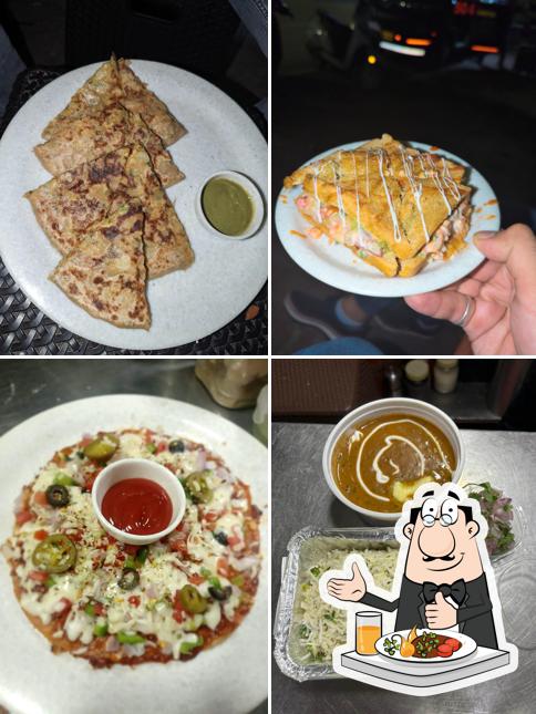 Food at Khao Piyo Khush Raho