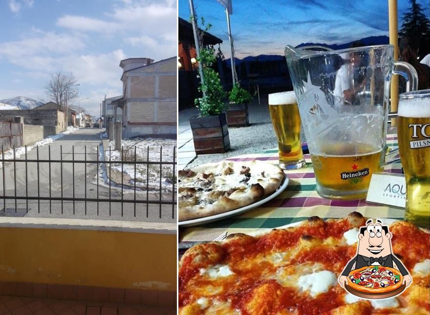 Scegli una pizza a Aquaria Sporting Club