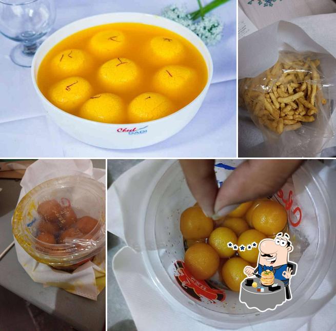 Food at Cheelgadi Sweets
