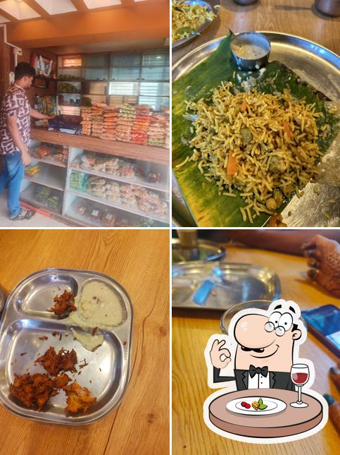 Food at HOTEL SATKAR