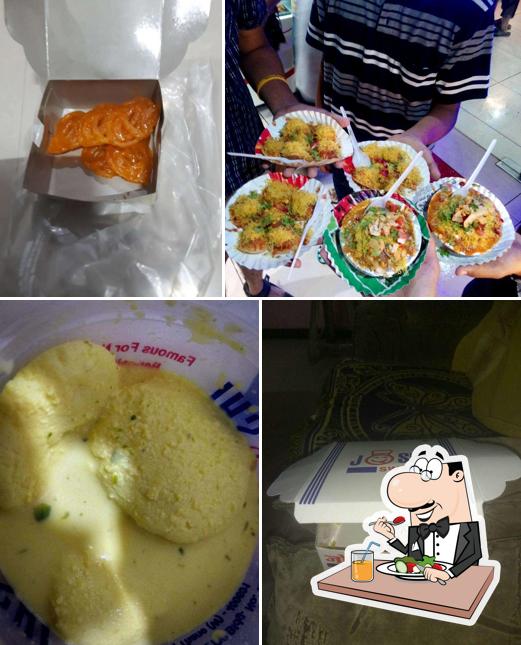Food at Joshi Sweets