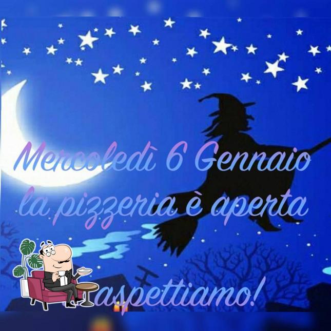 Siediti a un tavolo di La Piazzetta - Cicchetteria Pizzeria