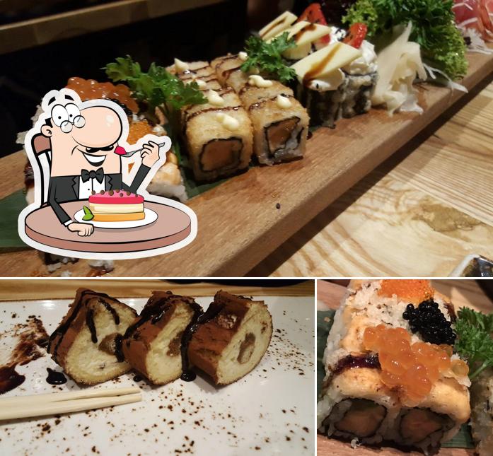 J Contemporary Japanese Restaurant Portici propone un'ampia gamma di dessert