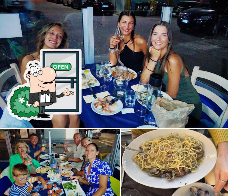 La esterno e cibo del ristorante