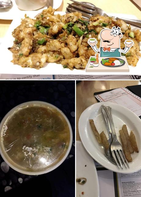 Fried calamari at Chinese Pavilion