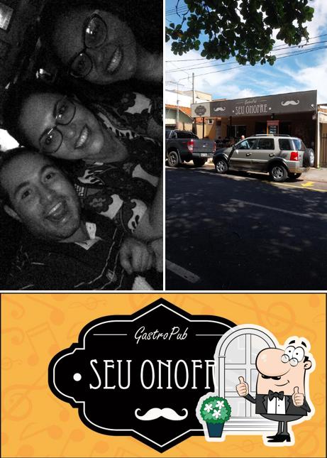 O exterior do Seu Onofre Restaurante