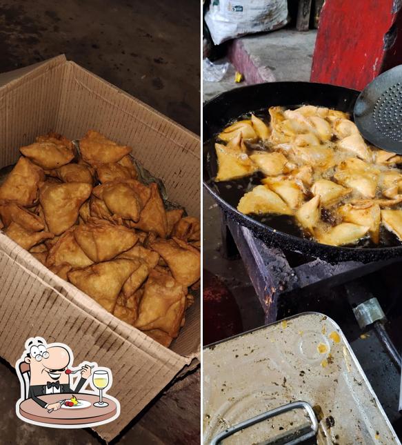 Food at Deepak (Chai Dukan)