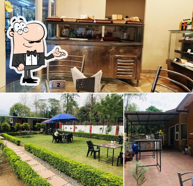 Sweet Leaf Bakery, Sweets & Food is distinguished by interior and exterior