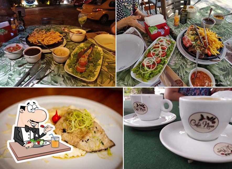 Comida em Café Nina