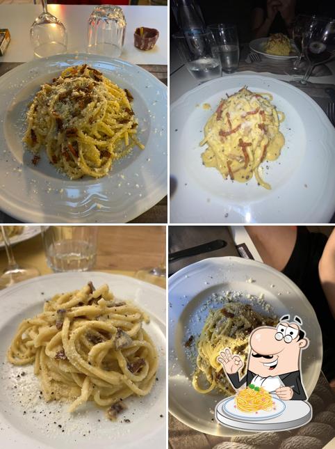 Spaghetti alla carbonara al Il Cardinale Bistro