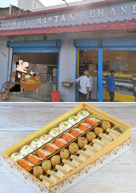 Food at Shanti Mistan Bhandar