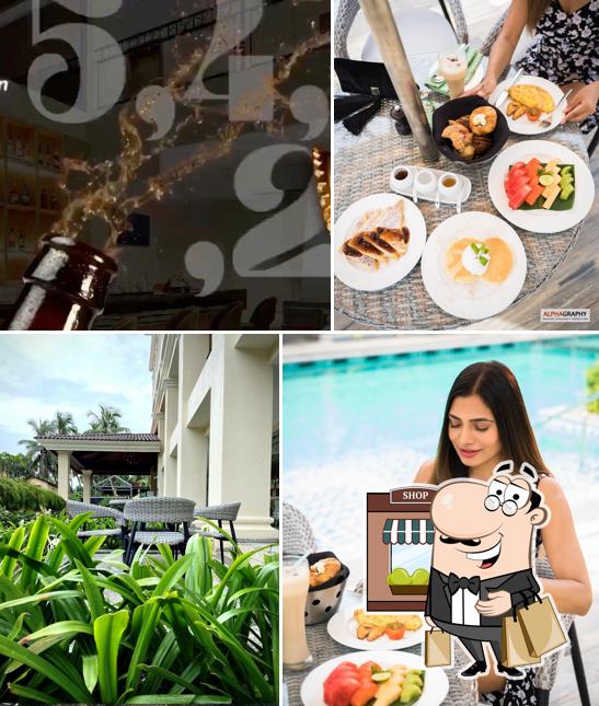 The exterior of Viva Lounge and Bar- Holiday Inn Goa Candolim