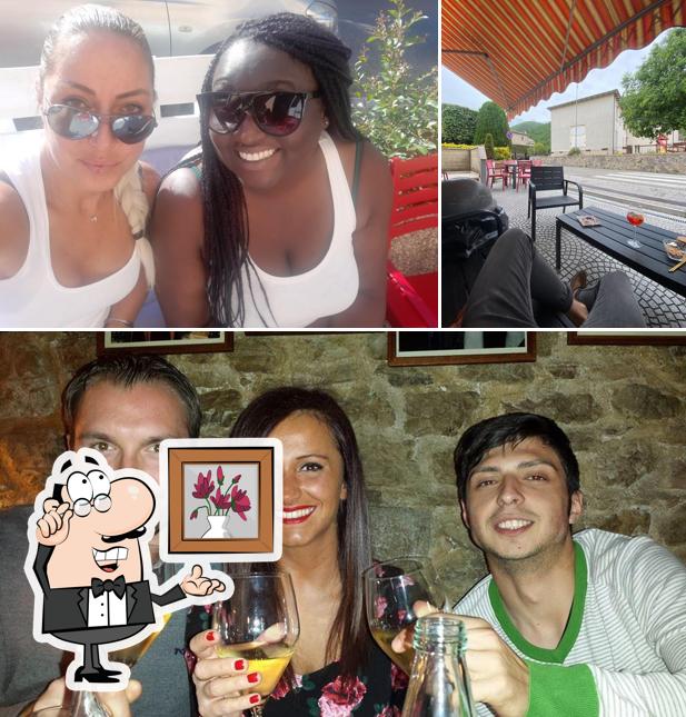 Gli interni di Hakuna Matata Cafè