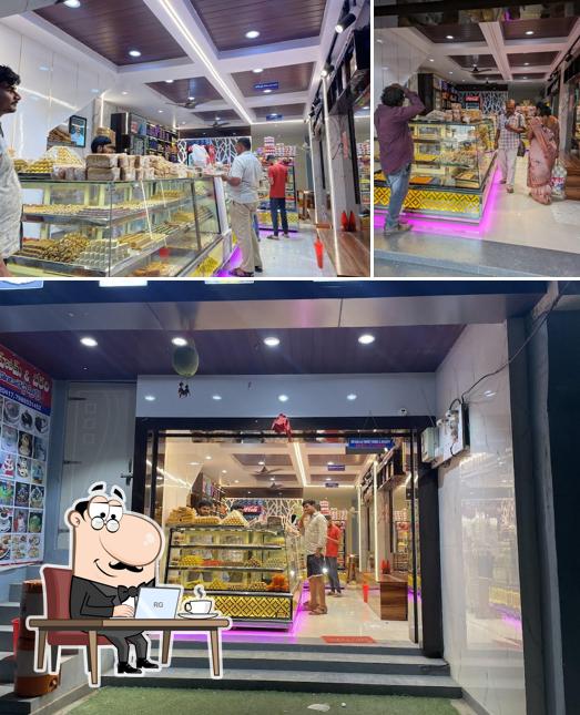 Sri Balaji Sweet Home & Bakery