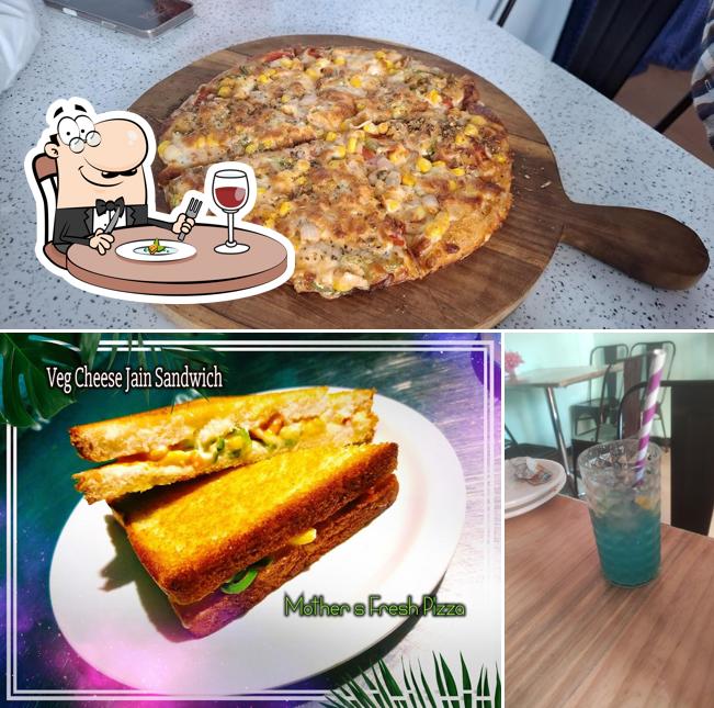 Meals at Mother's Fresh Pizza