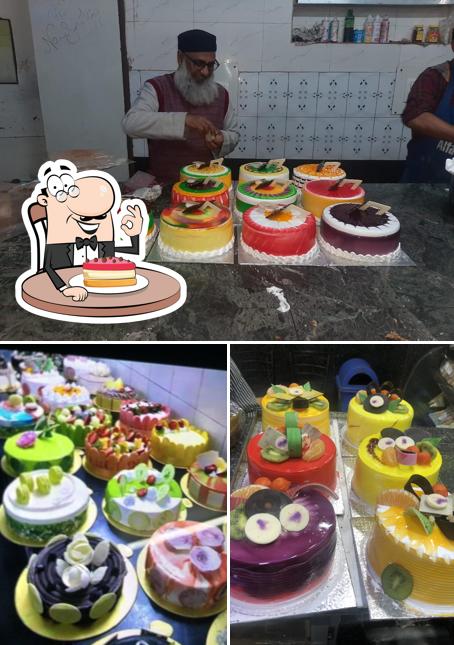 Here's a photo of India Cake House