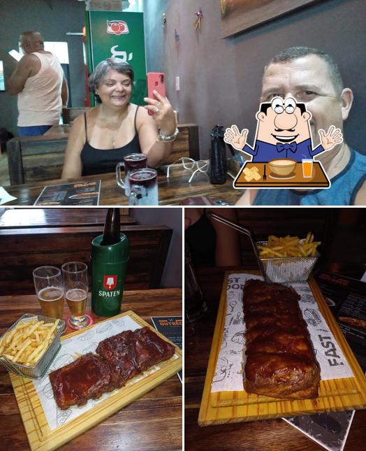 O Outbeco - (Parada de Lucas) se destaca pelo comida e interior