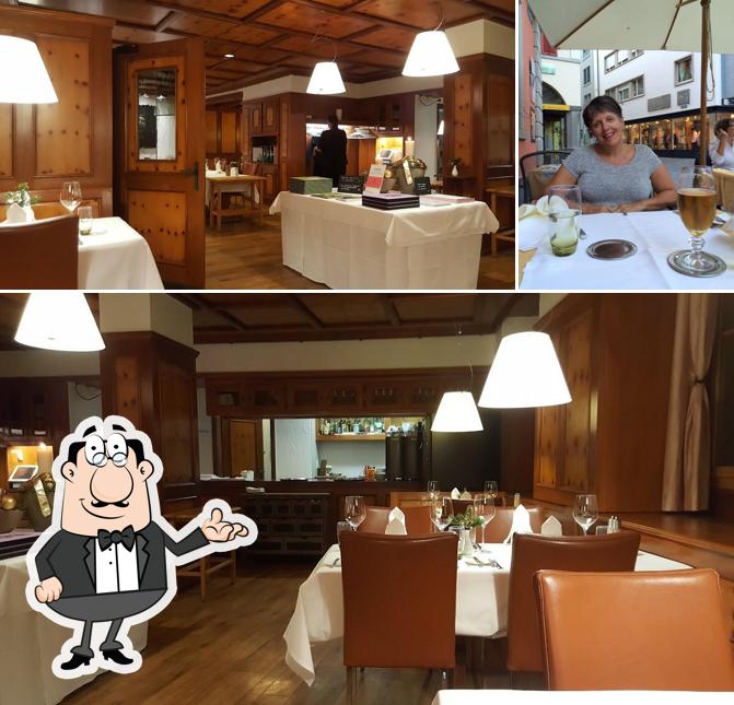 Siediti a un tavolo di Restaurant zum Kornplatz