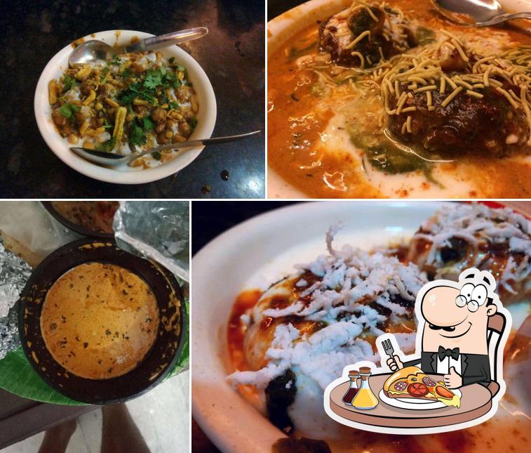 Order pizza at Shree Kunj: Best Pure Veg Restaurant in Jaydev Vihar Top Veg Restaurants near Bbsr for Family Dinner Offering Vegan Food