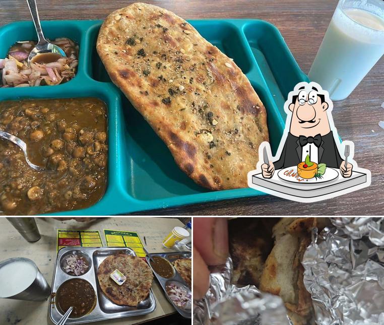 Food at Brother's Kulcha Hub