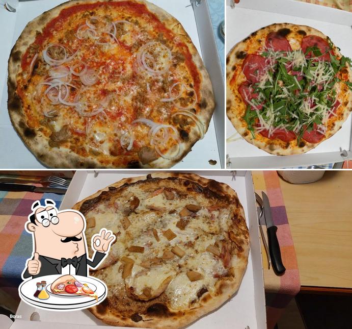 Ordina una pizza a Pizzeria El Rapido