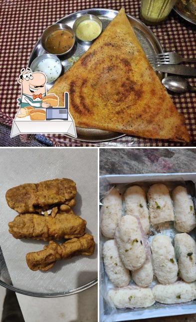 Garlic bread at G Chowdhary Sweet House
