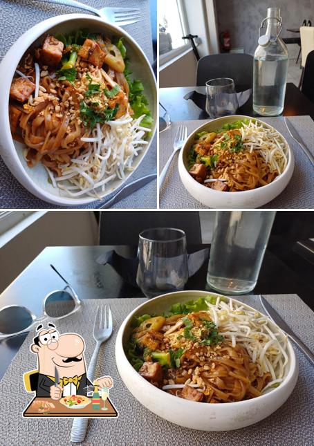 Pad thaï à BATTAM Asian Food