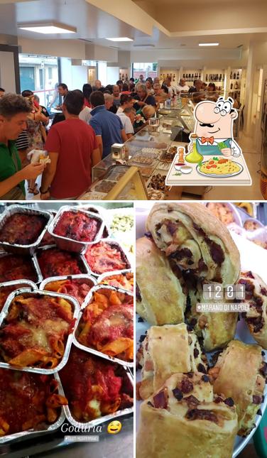 Guarda la foto che raffigura la cibo e interni di Gusti mediterranei
