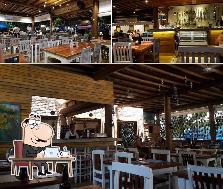 O interior do Nica's Restaurante