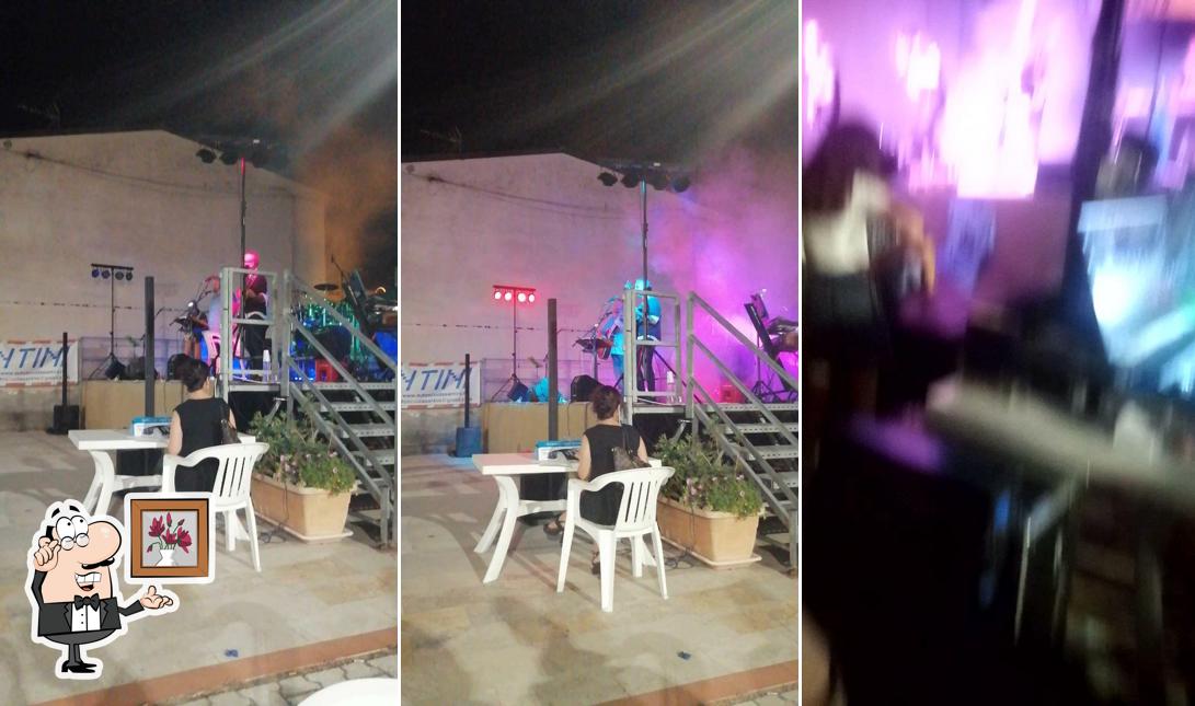 Siediti a un tavolo di Sagra della Pizza - Lazzeretto