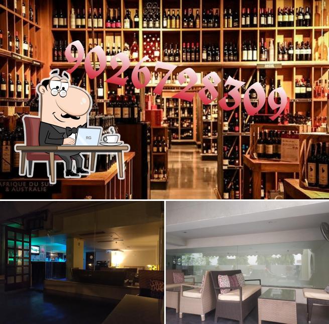 Check out how Harry's Bar looks inside