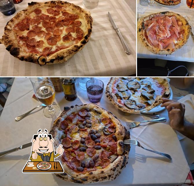 Ordina tra le svariate varianti di pizza