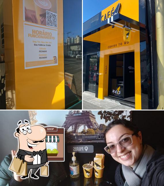 O exterior do Mais1 Café - Itajaí AV. Sete de setembro