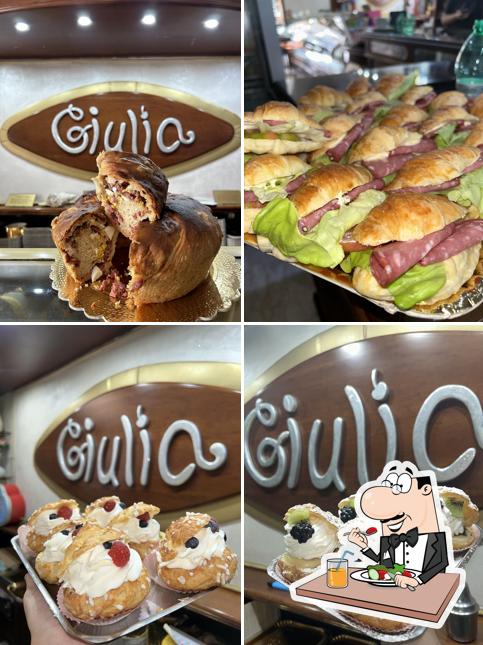 Cibo al bar pasticceria Giulia